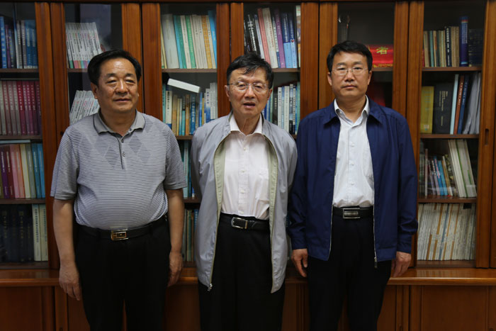 Our group and Song Zhanqian, an academician of the CAE Member, signed a cooperation agreement on academician workstation